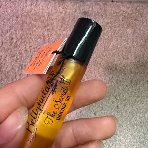 Betty Hula The Secret Wonder Oil